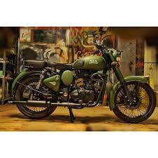 This Royalenfield Classic 350 Army Green Limited Edition Variant Has All The Typical Features Bullet Bike Royal Enfield Royal Enfield Enfield Classic