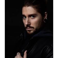 Hello! I wanted to reach out and see if there are any business owners that  happen to have extra space in their building they are willing to sublease  out to build a