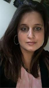 Please help me share this picture of my mother so she can please come back  home. We last spoke to her 8 years ago, last saw her 10 years ago. Mom we're