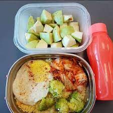 Walaupun jenis makanan setiap hari hampir sama, namun memang nampak menarik. Usia 41 Anak 4 Badan Maintain Langsing Rahsianya Bawa Bekal Sihat Ke Pejabat Setiap Hari Vanilla Kismis