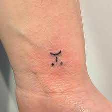 Stick And Poke Vs Machine Tattoos The Pros And Cons Stick Poke Tattoo Stick And Poke Stick Tattoo