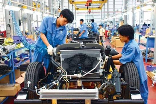 Giải pháp điều phối xe tải cho doanh nghiệp sản xuất quy mô lớn