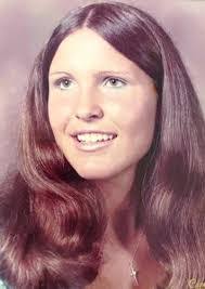 Lynn Devries's Instagram, Twitter & Facebook