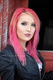 Jennifer Roof's Instagram, Twitter & Facebook