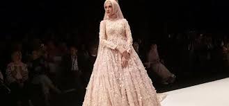Baju lebaran 2021 hadir dengan berbagai jenis, mulai dari baju kembaran dengan keluarga, baju muslimah bermotif hingga baju berwarna basic. Model Baju Fashion Show Anak Perempuan Muslim Contoh Soal Dan Contoh Pidato Lengkap
