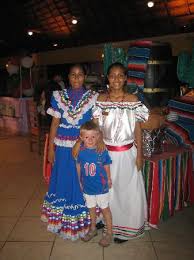Share étalonnage / color correction : All The Girls With Nail Polish Picture Of Sandos Caracol Eco Resort Playa Del Carmen Tripadvisor