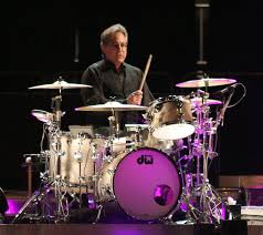 Although he suffered from a spinal disease some years back, he had since recovered. Max Weinberg Wikipedia
