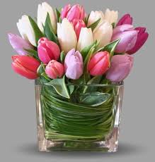 Square glass vase arrangements glass vase flower arrangements love the giant martini glass with flower arrangement glass block floral arrangements. 1001 Ideas For Flower Arrangements To Decorate Your Home This Spring