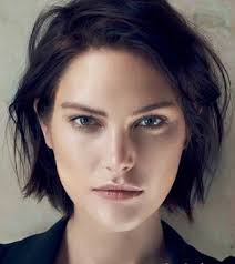 If you have an undercut, start by styling all your hair to one side. 25 Messy Hairstyles For Short Hair