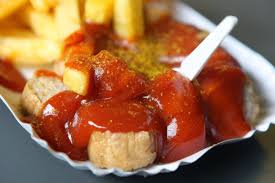 Currywurst Mit Dem Leckersten Curryketchup Rezept Lebensmittel Essen Currywurst Lecker