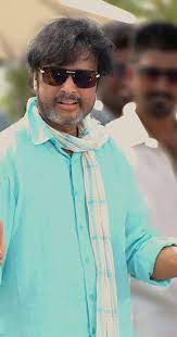 Karthik (born 7 november 1980) is an indian playback singer.karthik started his professional singing career as a backing vocalist and has since been working as a playback singer. Karthik Imdb