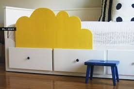 Diy Toddler Bed Rail Shaped Like A Cloud For Ikea Hemnes Daybed Juxtapost Com Kinder Zimmer Wanddeko Kinderzimmer Bett Kinderzimmer