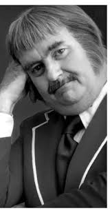 Oh my gosh.... I just remembered my biggest crush of the 60's... I was 5 or  6 and never missed Capt. Kangaroo!!!! .
