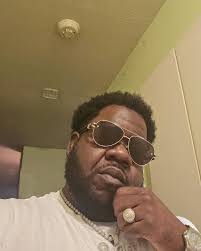 Bennie Ray's Instagram, Twitter & Facebook