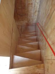 Architektur Wohncontainer Nach Mass Manager Magazin Unternehmen Wohncontainer Container Hauser Kleines Haus Treppe
