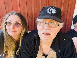 Pappa-och-dotter-häng idag på firman🪚🔩