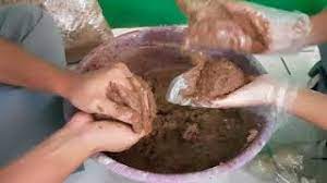 Menetaskan telur ayam dengan menggunakan alat penetas telur hanya memerlukan waktu yang cepat dan tingkat keberhasilannya juga tinggi. Proses Pembuatan Telur Pitan Youtube