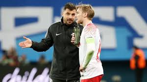 Köztük a brazil szupersztáré, aki lőw szerint egy borzasztó kedves, nagyon. Magyar Edzot Kap Neymar Mbappe Es Dani Alves Rangado