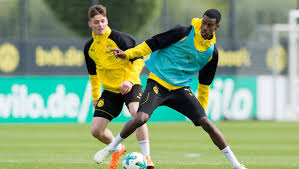 Sergio gomez of borussia dortmund controls the ball during the friendly. 5 Borussia Dortmund Youngsters Who Could Make Their First Team Breakthroughs In 2018 19 90min