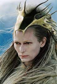 Fan page dedicated to the beautiful and mesmerizing tilda swinton because she inspires us and we love her some rare photos ✨. Tilda Swinton Bilder Und Foto Galerie Stars Tilda Swinton Narnia Chronicles Of Narnia