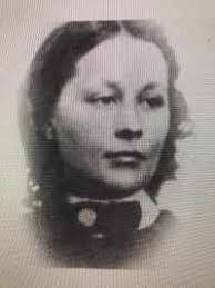 Minerva Andrews's Instagram, Twitter & Facebook