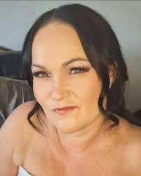 ☆QUALIFIED BRIDAL HAIR AND MAKEUP ARTIST•☆ 📍Derby,east midlands Hi I'm  sas, I'm a makeup artist from derby offering both hair and makeup for your  bridal parties!😊 ☆qualified in hair and media makeup