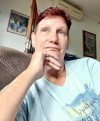 Do IPF patients experience cold chills and goosebumps?