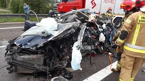 Do poważnego wypadku z udziałem czterech samochodów doszło dzisiaj w nocy na trasie s1 w dąbrowie górniczej. Smiertelny Wypadek Na S1 W Wieprzu Remiza Pl Polski Serwis Pozarniczyremiza Pl Polski Serwis Pozarniczy