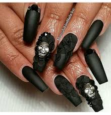 Si te gustan las uñas negras, aquí tienes una galería con impresionantes diseños de decoración de uñas para inspirarte. Pin De Claudia Stiefbold En Nails Arte De Unas Negras Manicura De Unas Unas De Maquillaje