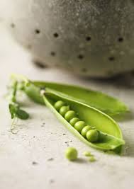 Sweet Peas Can Not Get Any Better Than Straight Off The Vine Food Fruit And Veg Raw Food Recipes