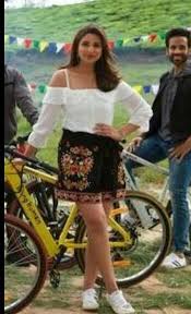 Latest Golmaalagain Looks And Outfits Online Seenit Are orphans who have been raised in seth jamnadas' orphanage in ooty. latest golmaalagain looks and outfits