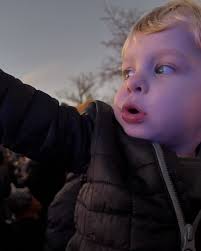 Don't you ever grow up, just stay this little 🤍 📷: Sonja Burton  Photography