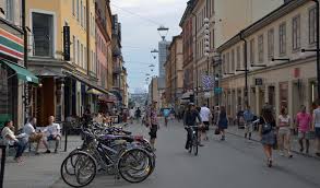 Therefore, if you are traveling to södermalm, you will get a glimpse of the historic scandinavian architecture from the 1700 and 1800s. Gotgatan Shoppingguide Stockholm