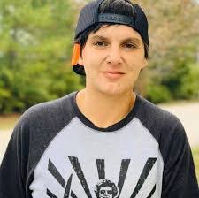 Mary Ebarb's Instagram, Twitter & Facebook