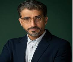 Omar Zniber's Instagram, Twitter & Facebook