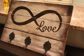 Infinity Love Rustic Wooden Sign With Hooks Made By 13aceavenue 85 00 Rustic Wooden Sign Wooden Signs Wood Pallet Projects