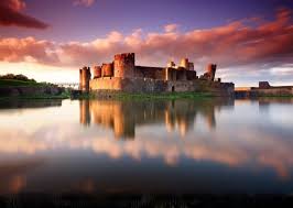 Полный гид по знаковым местам. Uels Dostoprimechatelnosti Goroda Uels S Foto I Opisaniem Kuda Shodit V Uels Chto Posmotret V Uels