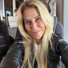 TWO MEN AS CHEERLEADERS IN THE NFL 🏈 The Minnesota Vikings will have two  men