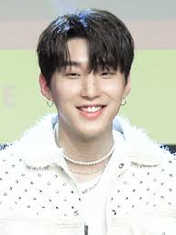 Jong Moon's Instagram, Twitter & Facebook