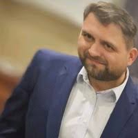 800+ "Pizoń" profiles