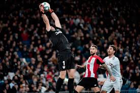 Unai simón is a goalkeeper footballer from spain who plays for bilbao br in pro evolution soccer 2021. Three Goalkeepers Who Could Replace Ter Stegen Barca Universal
