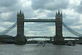 .με αποτέλεσμα οι αρχές να αποφασίσουν να καθυστερήσουν κατά τέσσερις εβδομάδες την άρση των τελευταίων περιοριστικών μέτρων στην αγγλία. London Eikona Toy Londino Agglia Tripadvisor