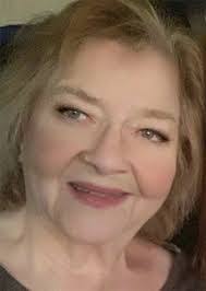 Sandy Wright's Instagram, Twitter & Facebook