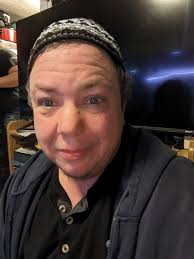 Hello hello! I'm Reuven, your friendly local (Seattle area) non-binary  trans guy. I'm 42, queer, from the deep south, and a rabbinical student. If  you're interested in Judaism, trans-ness, mysticism, trans-theology,  spirituality