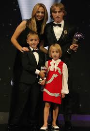 Luka modric and ivano modric pictures. Footballers Wagskids On Twitter 24 09 2018 Luka Modric With His Wife Vanja And Children Ivano And Ema During The Best Fifa Football Awards 2018 Pic Gettyimage Lukamodric Vanjamodric Ivanomodric Emamodric Modric Realmadrid