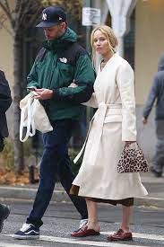 2020 the united nations association 2020 global citizen awards & 13th annual 2020 west coast global forum (tv special) self. I Predict Jennifer Lawrence S Designer Flats Will Be Everywhere By 2020 Jennifer Lawrence Street Style Jennifer Lawrence Jennifer Lawrence Style