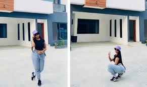 Nairaland forum / entertainment / celebrities / davido storms zubby michael's house in asaba as actor sprays money (74924 views) cubana chief priest storms zubby michael's house with other big boys / otunba cash sprays Nengi S New House Reportedly Worth N75 Million Abtc