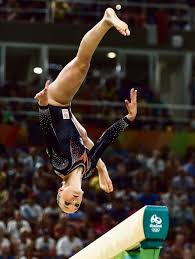 Wevers is the 2016 olympic and 2018 european champion on balance beam and was the first dutch female. De Sierlijkheid Spat Van De Balk Nrc