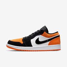 Air jordan (sometimes abbreviated aj) is an american brand of basketball shoes, athletic, casual, and style clothing produced by nike. Jordan 1 à¸£à¸­à¸‡à¹€à¸— à¸² Nike Th