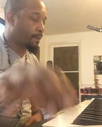 Good Afternoon Everyone.. Just a little Midday Melody!!!  💯🙏🏽💙👏🏽☺️🎶🎹#blessed🙏 #beyond #measure #